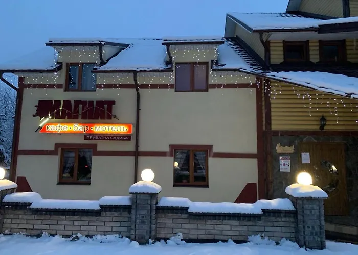 萨迪巴马尼亚酒店 3*